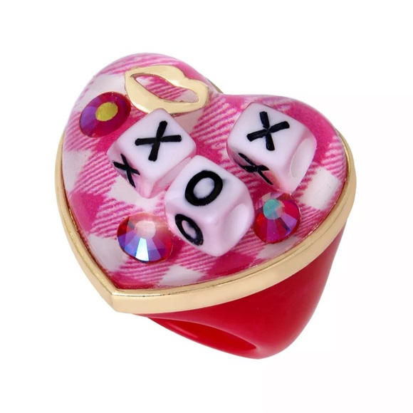 Betsey Johnson Jewelry - NWT $45 Betsey Johnson XOX Heart Ring - Size 8